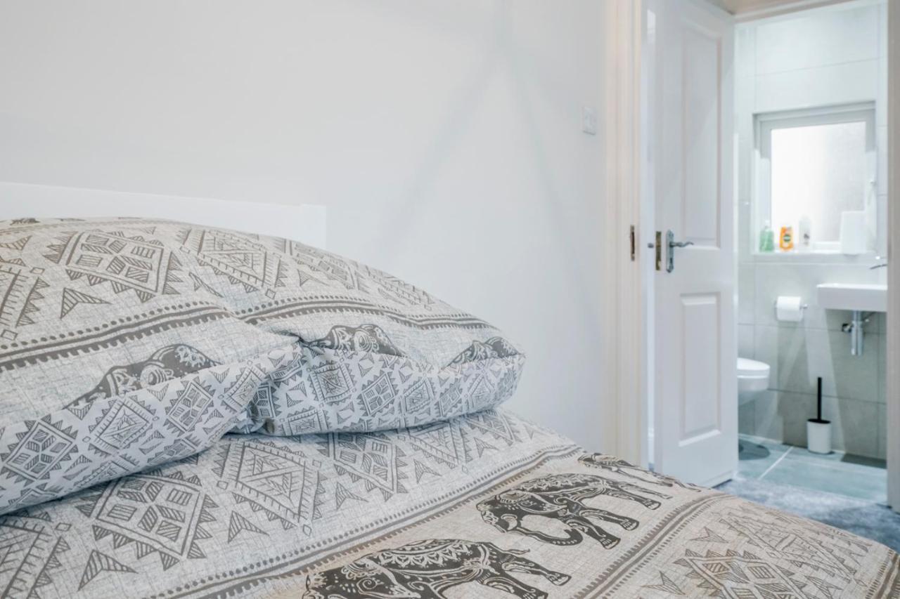 Close To City Centre Stylish 3 Bedroom House Belfast Eksteriør billede